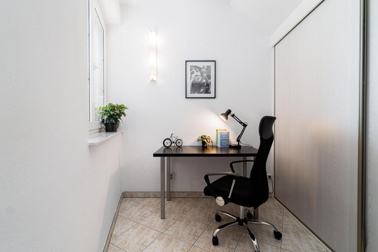 Beautiful With Parking In A Quiet Location Ostrava